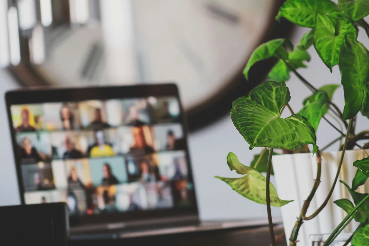 Management à distance et équipes hybrides : comment DiSC vous aide à garder le lien